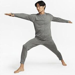 NIKE men’s yoga pants, dry fit, heather gray, large